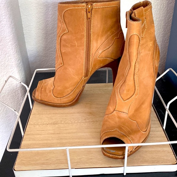 Women’s BCBGeneration Wartol Open-Toed Heel Bootie - Picture 4 of 7